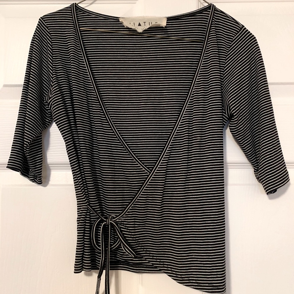 HIATUS Black and White Stripped Tie Top
